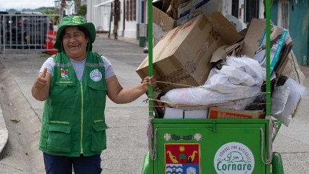 entrega-dotacion-recicladores-jurisdiccion-cornare-antioquia1