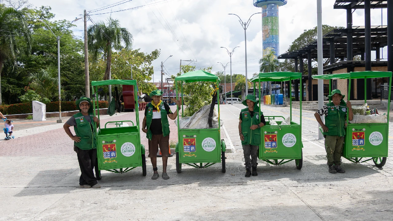entrega-dotacion-recicladores-jurisdiccion-cornare-antioquia3