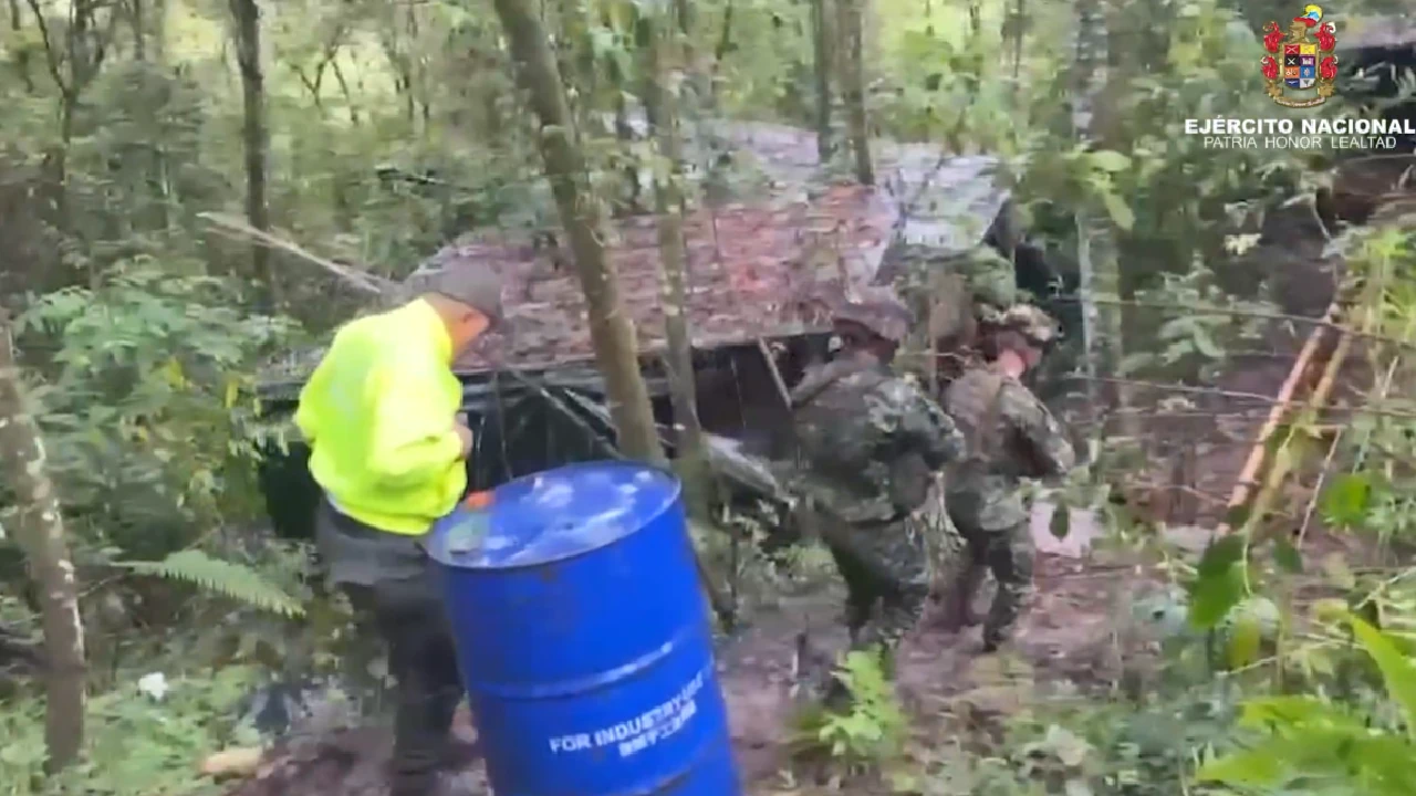 laboratorio-clorhidrato-cocaina-clangolfo-desmantelado-elpeñol3