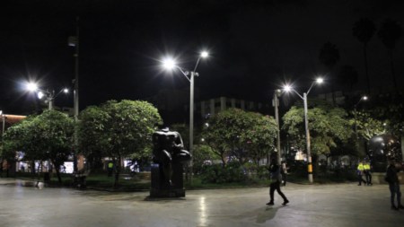 luminaria-Plaza Botero