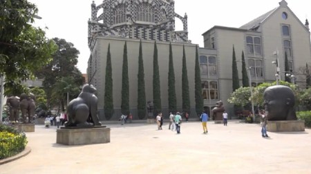La Casa del Encuentro del Museo de Antioquia reabre sus puertas museo-de-antioquia-medellin-plaza-botero
