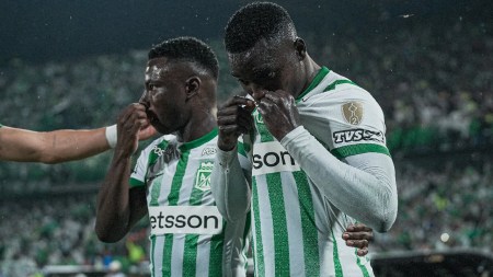 nacional-gano-libertadores-inter-brasil-atanasio-hinchada