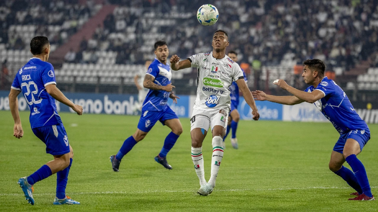 once-caldas-gano-sudamericana-aseguro-paso-octavos3