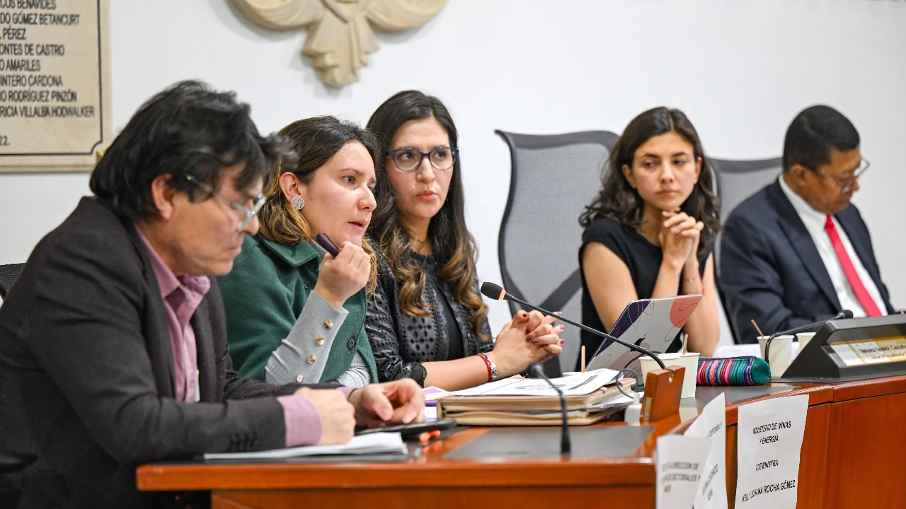 “No solo es destruir maquinaria”: MinDefensa refuerza vigilancia a minería ilegal con monitoreo en tiempo real operativos-mineria-ilegal-colombia-monitoreo-tiempo-real
