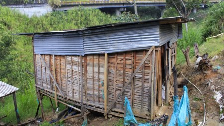 riesgos-temporada-lluvias-viviendas-barrio-santa margarita-ribera-quebrada-la-iguana-familias