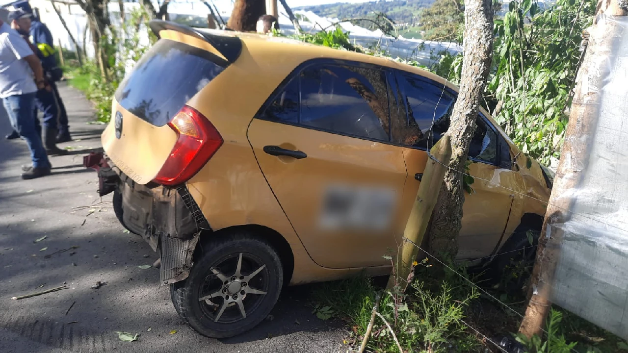 Persecución en San Pedro de los Milagros tras robo y destrucción de un taxi terminó con captura 1 robo-taxi-perseucion-captura-sanpedrodelosmilagros