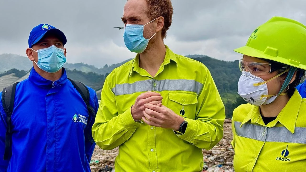 transformacion-residuos-basura-laceja-combustible-sostenible-producir-cemento