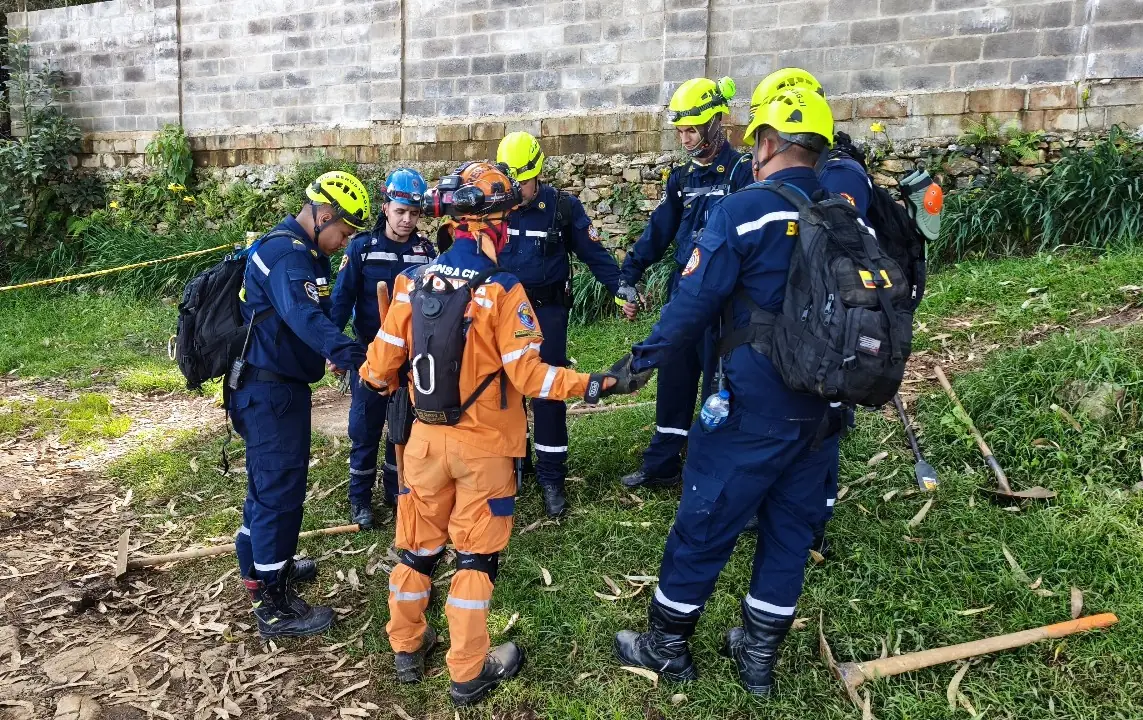 Alcaldesa de Bello asegura que continúan las labores para hallar a los 11 desaparecidos en Granizal