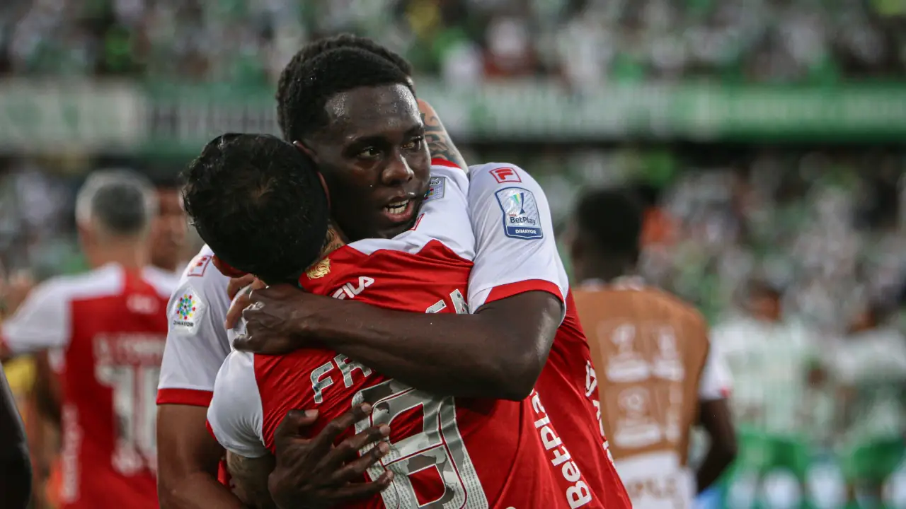 Atlético Nacional cayó en el Atanasio frente a Santa Fe y sus opciones de llegar a la final se reducen al mínimo