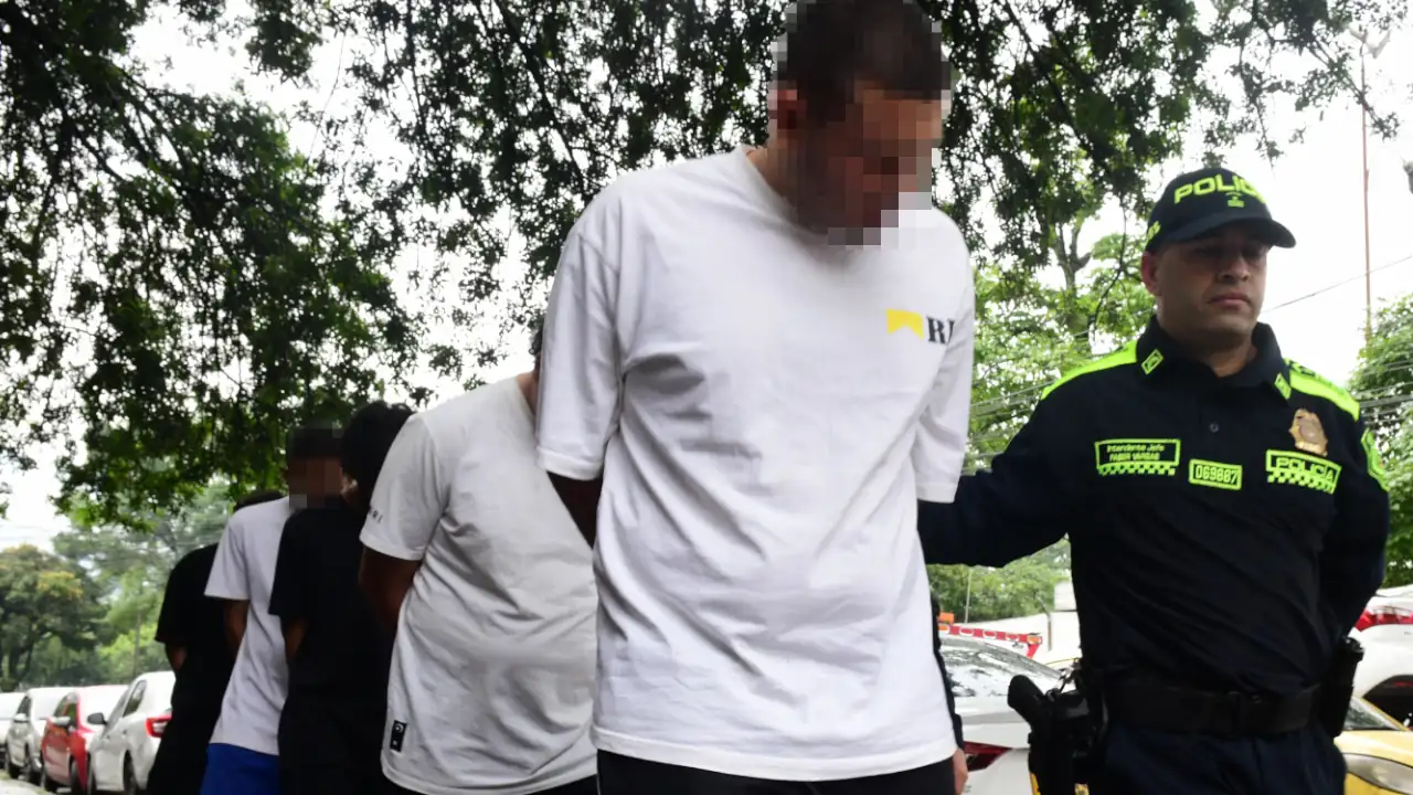 Capturan a cinco hombres que por meses fingieron ser pasajeros para secuestrar y robar a conductores en el Valle de Aburrá