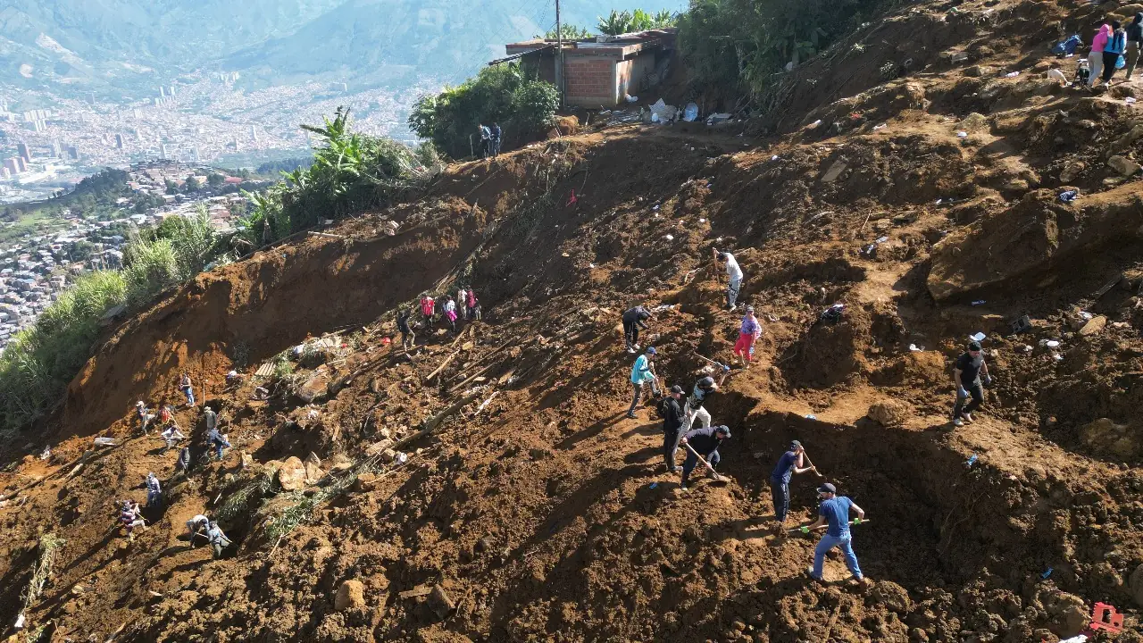 Alcaldesa de Bello asegura que continúan las labores para hallar a los 11 desaparecidos en Granizal