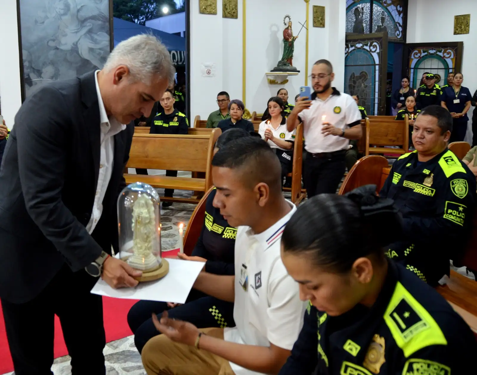 Policía Antioquia despide a María Alejandra Vieda en ceremonia de honor