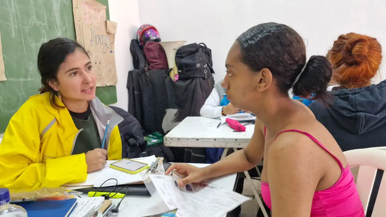 Alcaldía de Medellín refuerza presencia en Villatina tras nuevos movimientos en masa