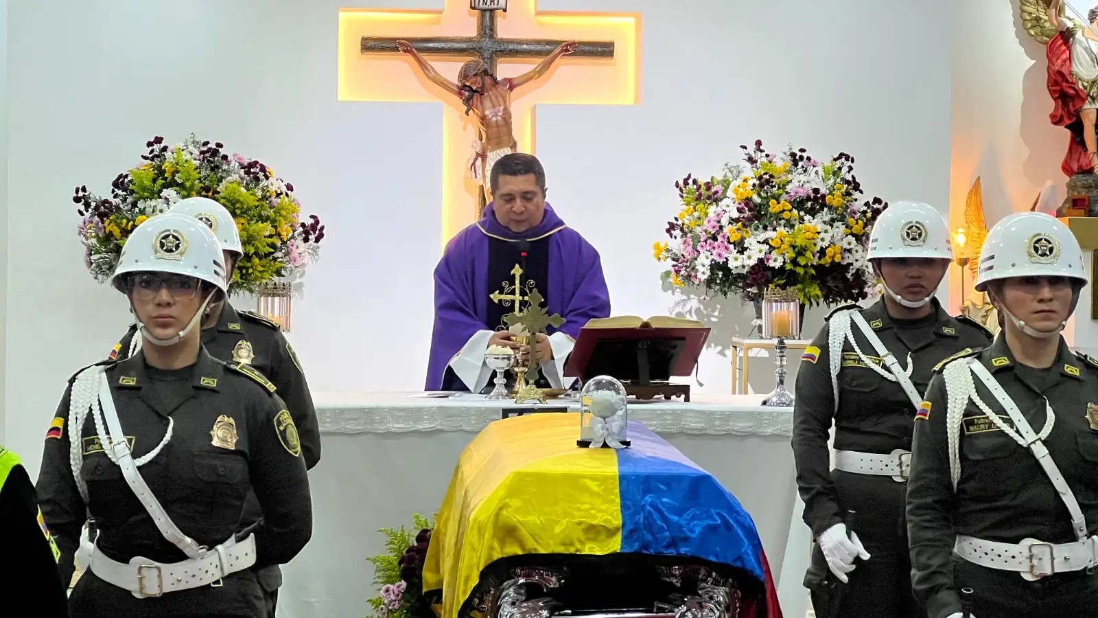 Policía Antioquia despide a María Alejandra Vieda en ceremonia de honor