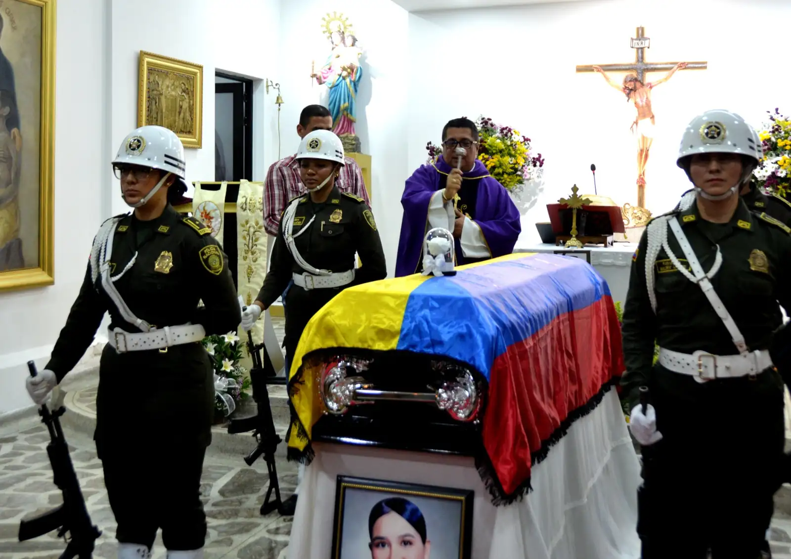 Policía Antioquia despide a María Alejandra Vieda en ceremonia de honor