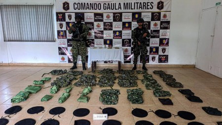 Ejército desmantela depósito ilegal con material de guerra en zona rural de Sonsón Ejército - Sonsón