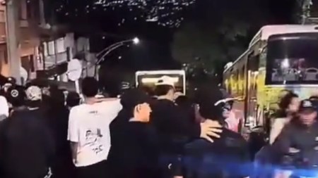 ¡Lamentable! Joven de 19 años perdió la vida en choque entre motocicleta y Metroplús