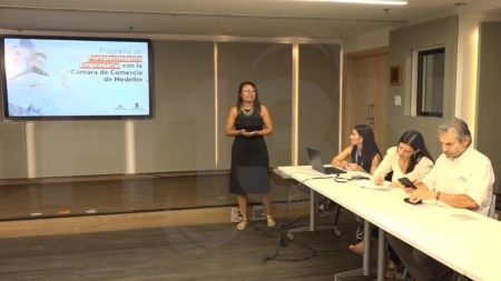 Programa de Fortalecimiento Empresarial beneficiará a 380 empresas de Medellín, ¿cómo inscribirse? Programa-emprendimiento-empresas-medellin-camara-de-comercio