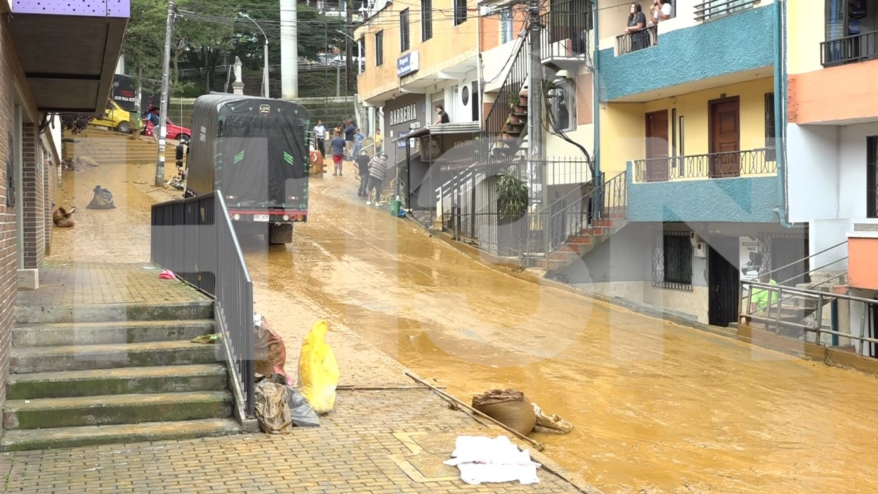 Fotos | Así está Santo Domingo tras deslizamiento de tierra en los límites de Bello