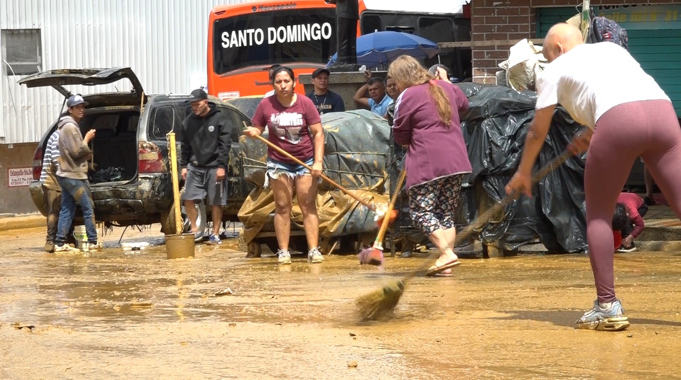 Fotos | Así está Santo Domingo tras deslizamiento de tierra en los límites de Bello