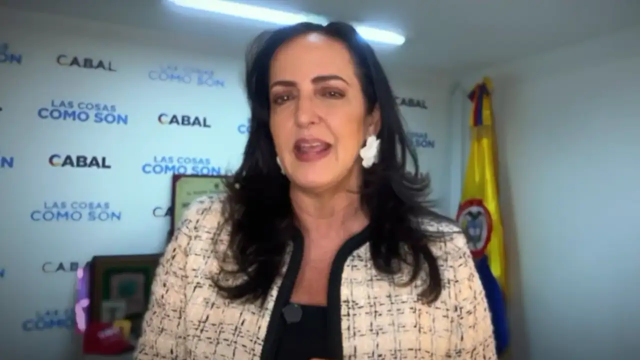 “No podemos permitir que el país sea sometido a los caprichos”, dijo la senadora Cabal tras el anuncio de Petro de convocar la consulta popular por decreto.
