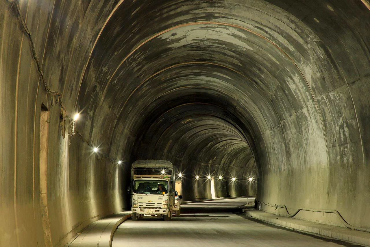 Tunel del Toyo 2
