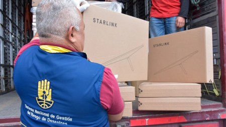 antenas-ingrd-recibe-donacion-spacex-estadosunidos-monitoreo-emergencias-UNGRD