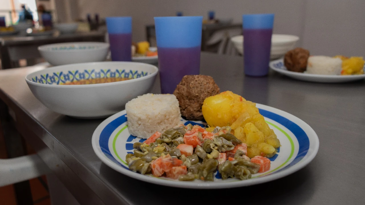 alimentacion-adultos-mayores-vulnerabilidad-laceja1