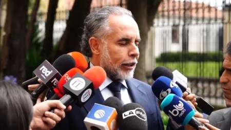 Armando el decreto de la consulta popular: "va a ir", según ministro del Interior