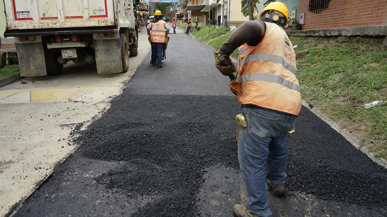 bello-continua-trabajos-reparacion-vias-municipio2
