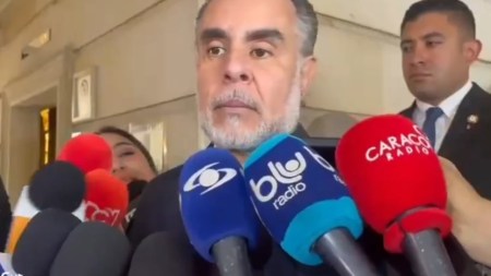 "Yo no estoy haciendo una fiesta": dice Armando Benedetti ante la negativa de partidos políticos a asistir reunión de seguridad electoral