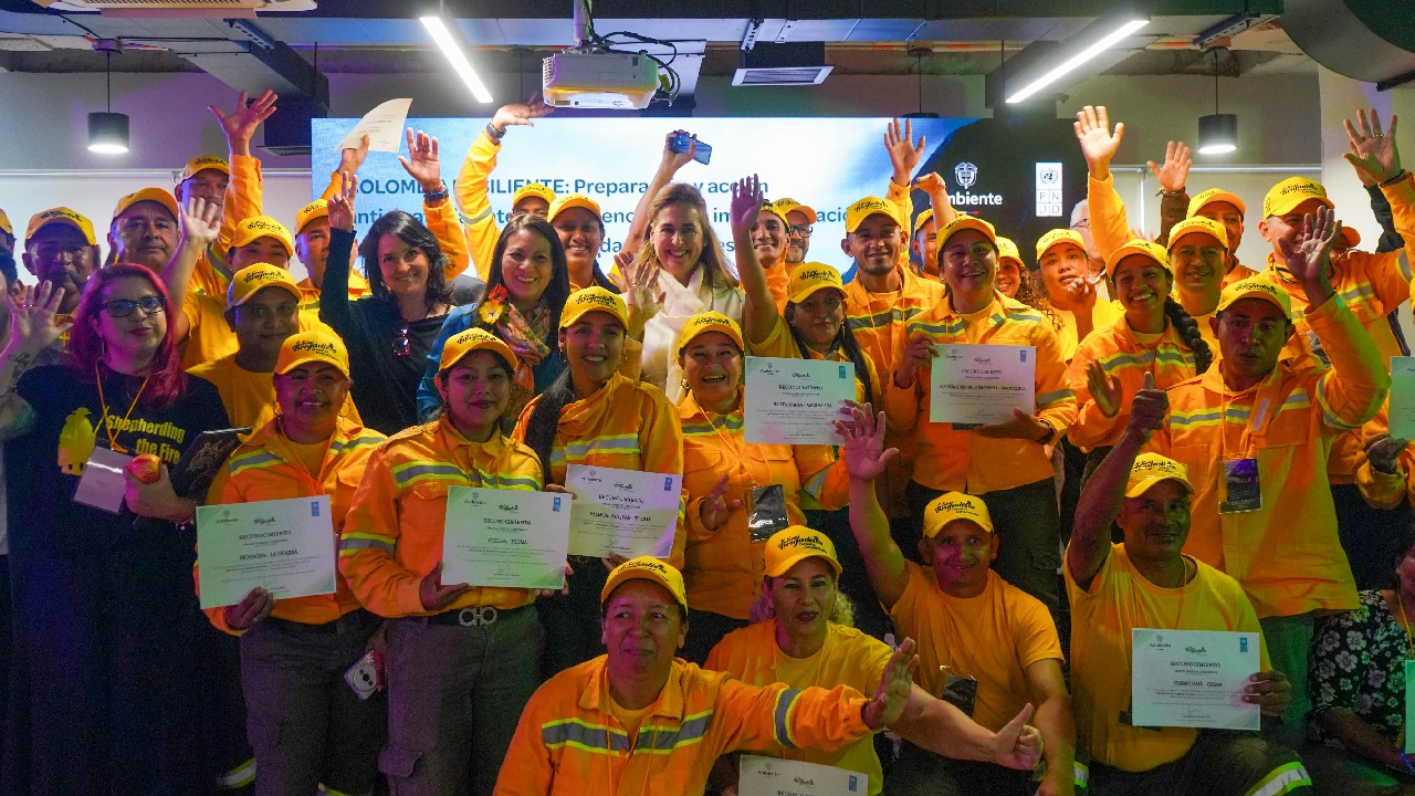 Ministerio de Ambiente-guardianes-bosque-colombia