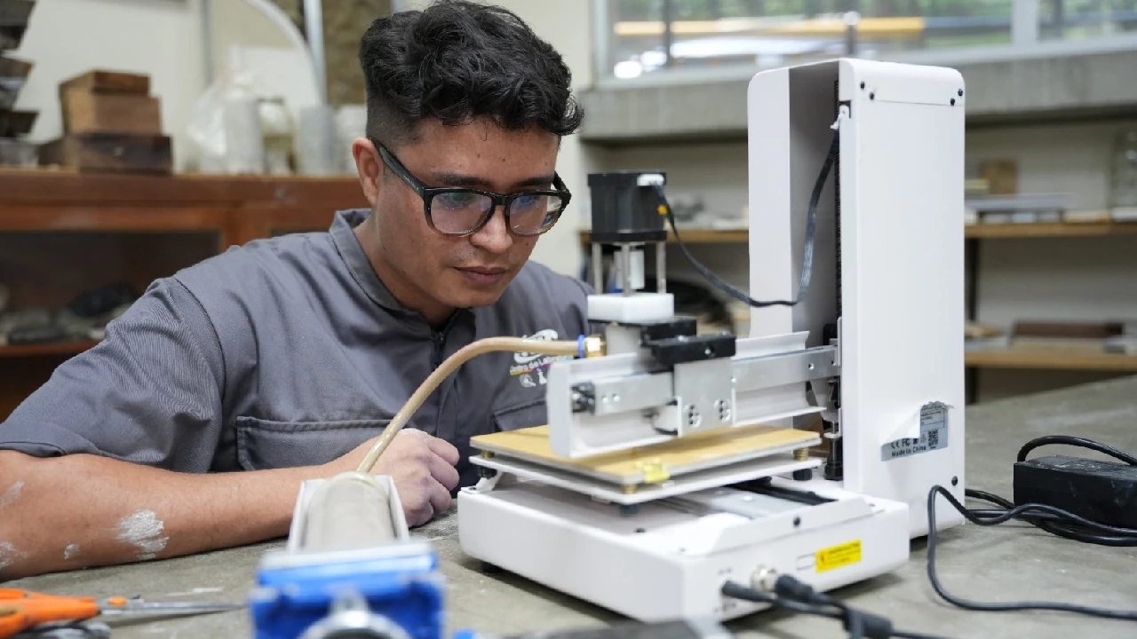 cascaras-huevo-nuevo-material-creacion-mobiliarios-medellin3