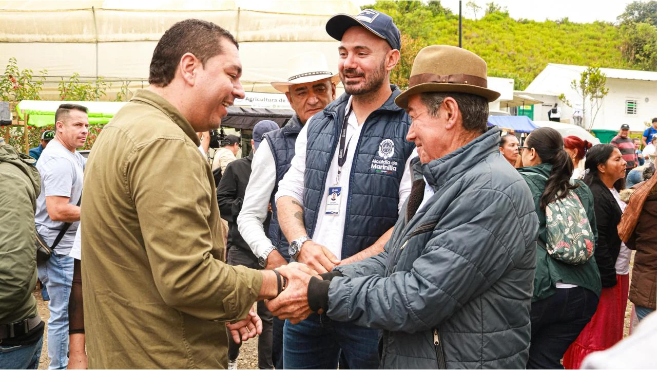 entrega-ciudadela.biotecnologica-campesinos-municipio-marinilla1