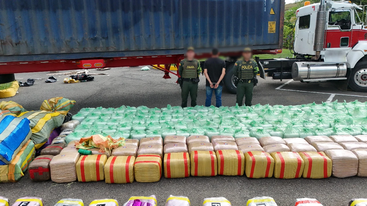 Nueva incautación en Valle del Cauca frustra envío de 5 toneladas de marihuana a Medellín 2 incautan-toneladas-droga-vallecauca-destino-medellin