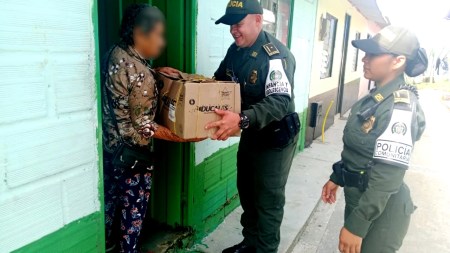 jornadas-sociales-policia-antioquia-comunidad-sonson-nariño2