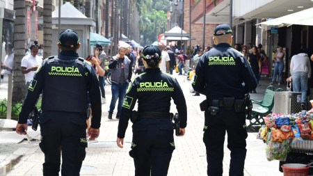 La Policía refuerza la seguridad durante vacaciones y temporada de prima en Medellín con incremento de patrullajes policia-nacional-medellin-campañas-seguridad-prevencion-vacaciones-primas