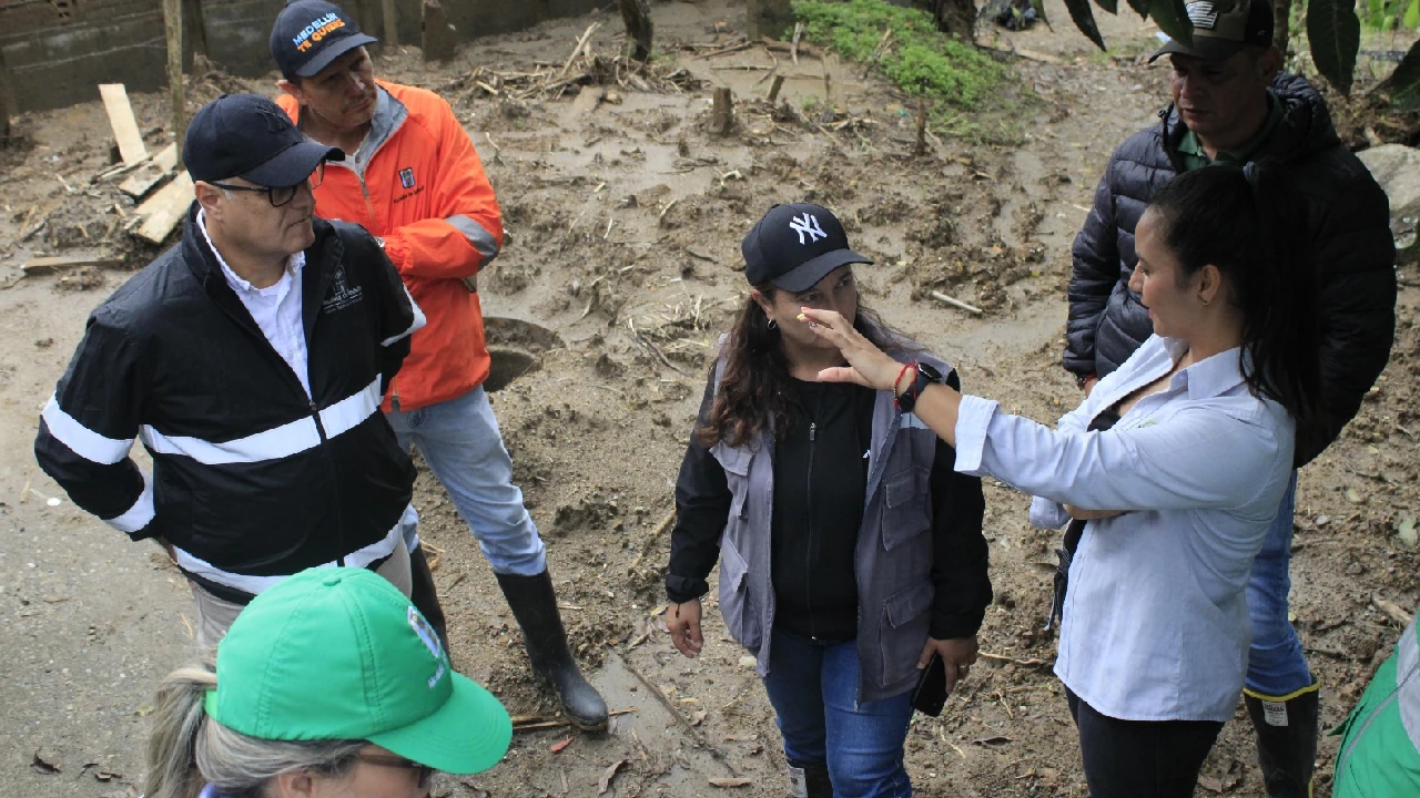 Poco a poco vuelve el agua en Altavista, Medellín: impulsan recuperación de acueductos rurales 1 recuperacion-acueductos-altavista-tras-emergencias-lluvias-medellin2
