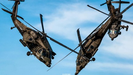 regresa-show-aereo-equipo-arpia-51-fuerza-aerea-en-feria-aeronautica-F-AIR 2025