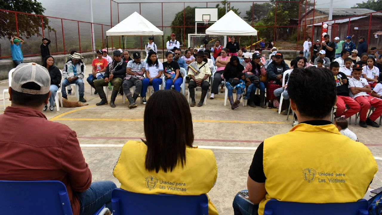 reparacion-victimas-conflicto-armado-dabeiba-cancha-parque1