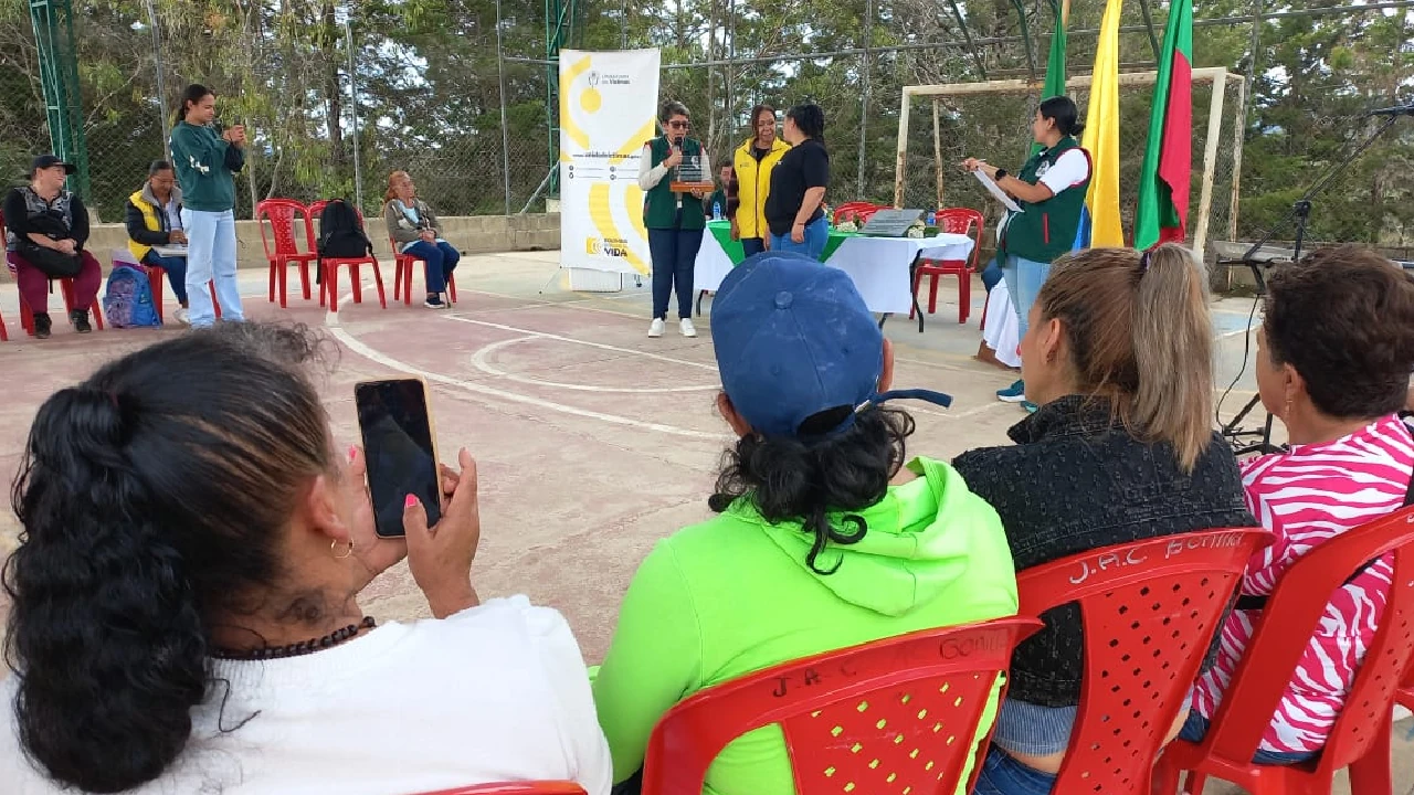 Del dolor al renacer: comunidades de El Peñol retornan a sus tierras tras el conflicto armado 1 retorno-familias-elpeñol-victimas-conflicto-armado2