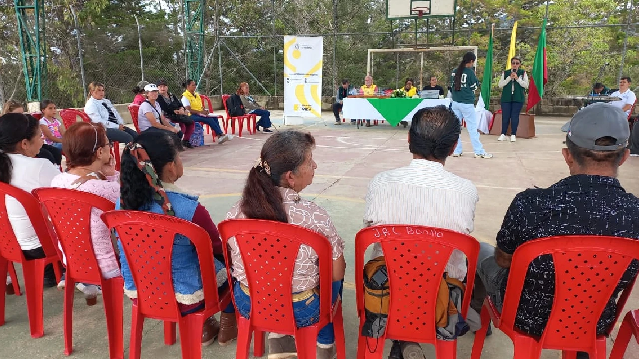 Del dolor al renacer: comunidades de El Peñol retornan a sus tierras tras el conflicto armado 3 retorno-familias-elpeñol-victimas-conflicto-armado3