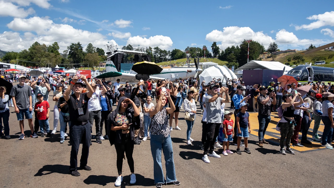 suecia-pais-invitado-feria-aeronautica-rionegro3