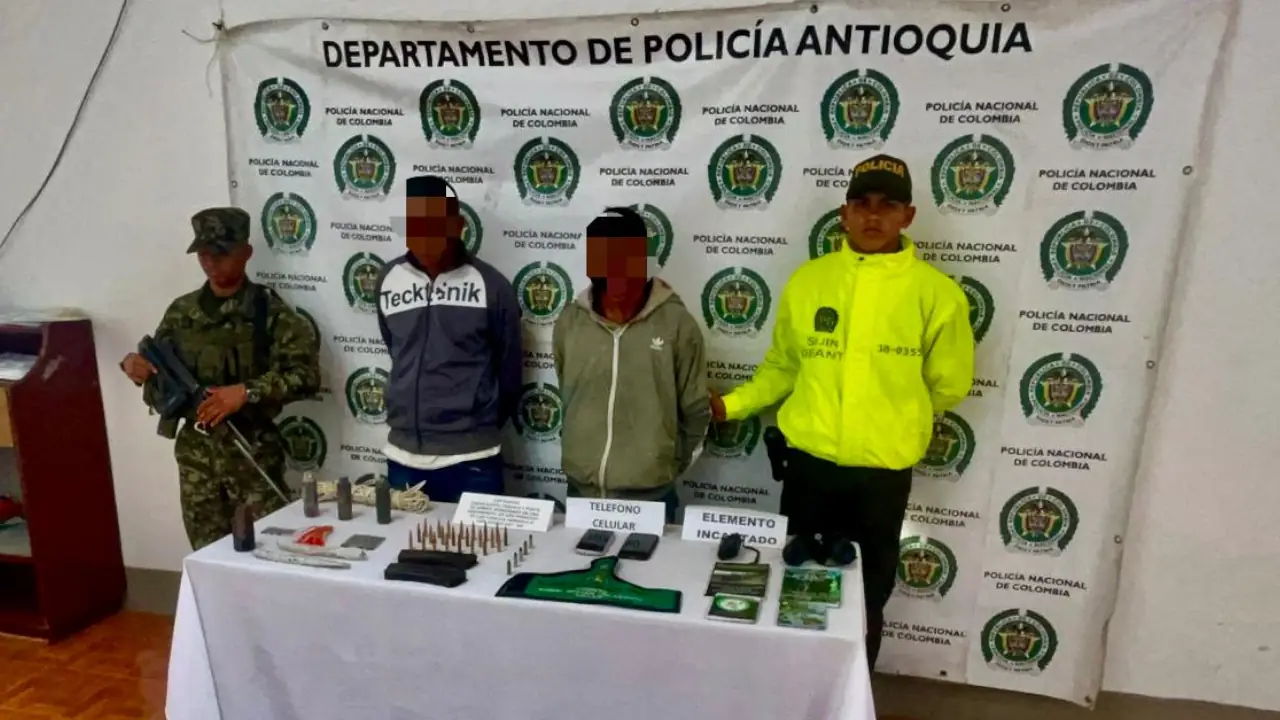 Combate entre Ejército y ‘Clan del Golfo’ en Jericó deja dos capturados y armas incautadas Combate entre Ejército y Clan del Golfo en Jericó deja dos capturados y armas incautadas
