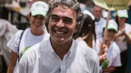 Sergio Fajardo confirma que buscará la Presidencia en 2026