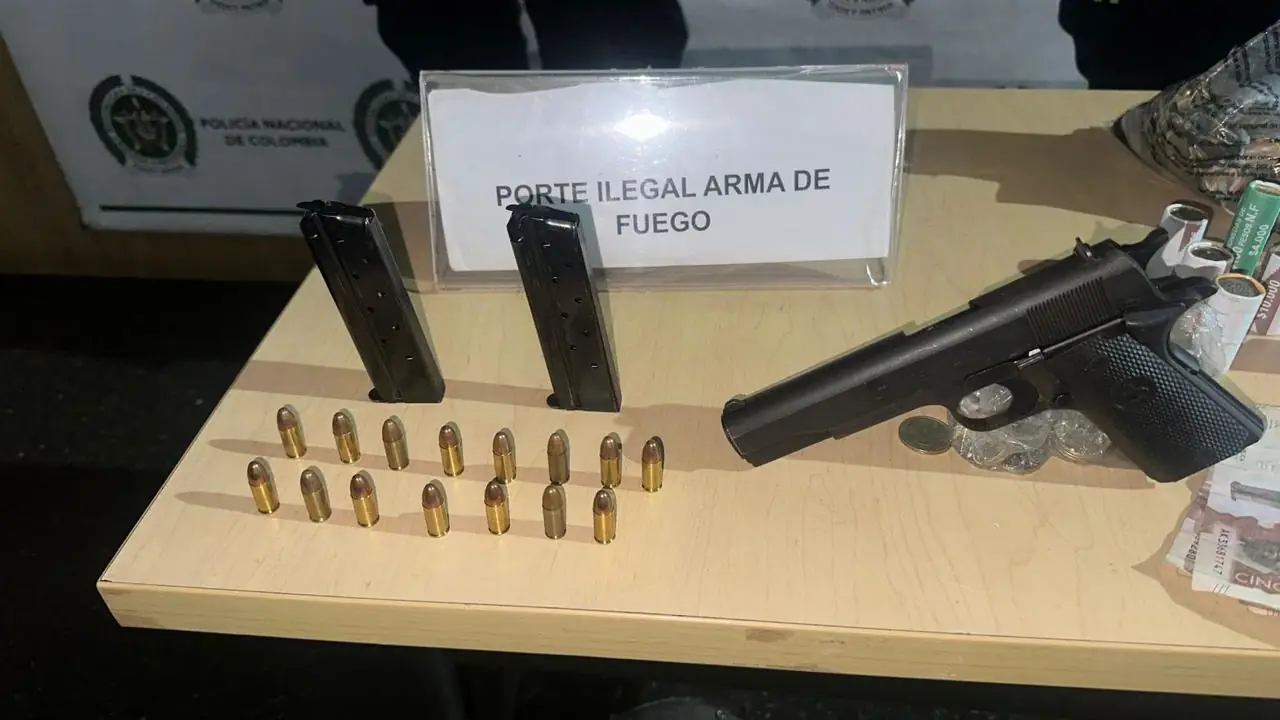 En Medellín, ladrones asaltaron un supermercado y dispararon al ver a la Policía