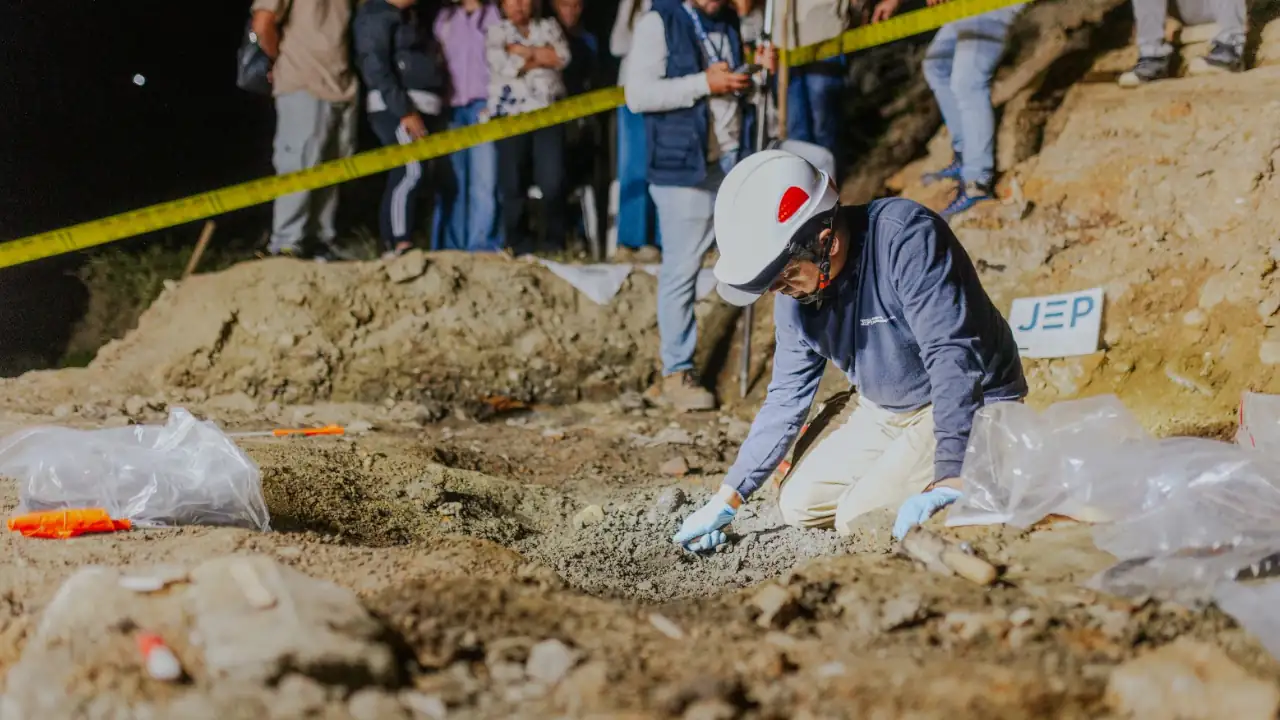 Encuentran dos cuerpos más en La Escombrera durante búsqueda de desaparecidos