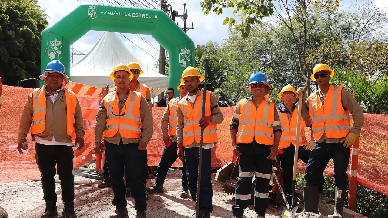 Inician las obras del nuevo sistema de acueducto y alcantarillado en La Estrella con participación masiva de la comunidad 3 Inician las obras del nuevo sistema de acueducto y alcantarillado en La Estrella con participación masiva de la comunidad