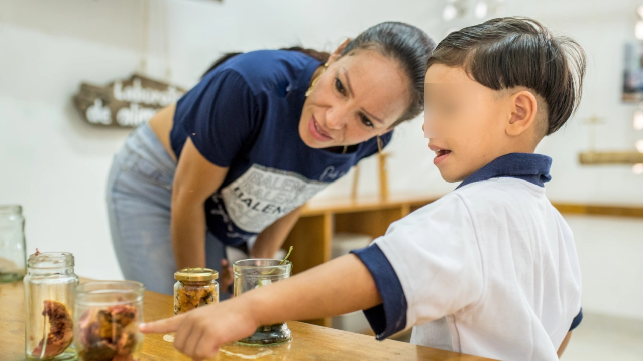 Más de 2.000 becas educativas disponibles en Antioquia para estudiantes de primera infancia hasta el grado 11 1 Becas Comfenalco