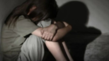 En El Poblado fue detenido Kenneth, ciudadano estadounidense, quien afronta cargos por explotación sexual comercial de una menor de edad; el investigado no aceptó los cargos